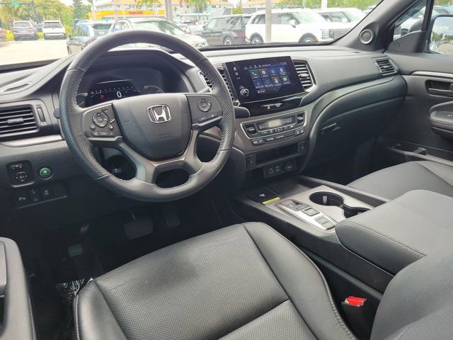Used 2025 Honda Passport EX-L image 13
