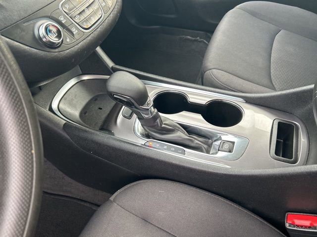 Used 2022 Chevrolet Malibu LT image 26
