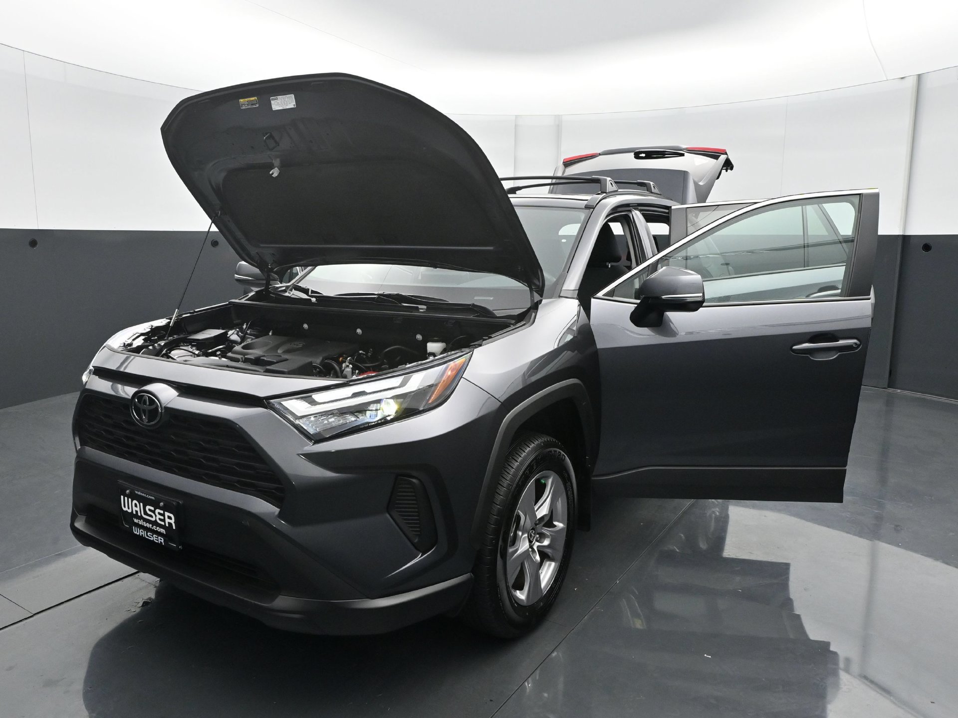 Used 2025 Toyota RAV4 XLE w/ Convenience Package AWD/4WD image 30