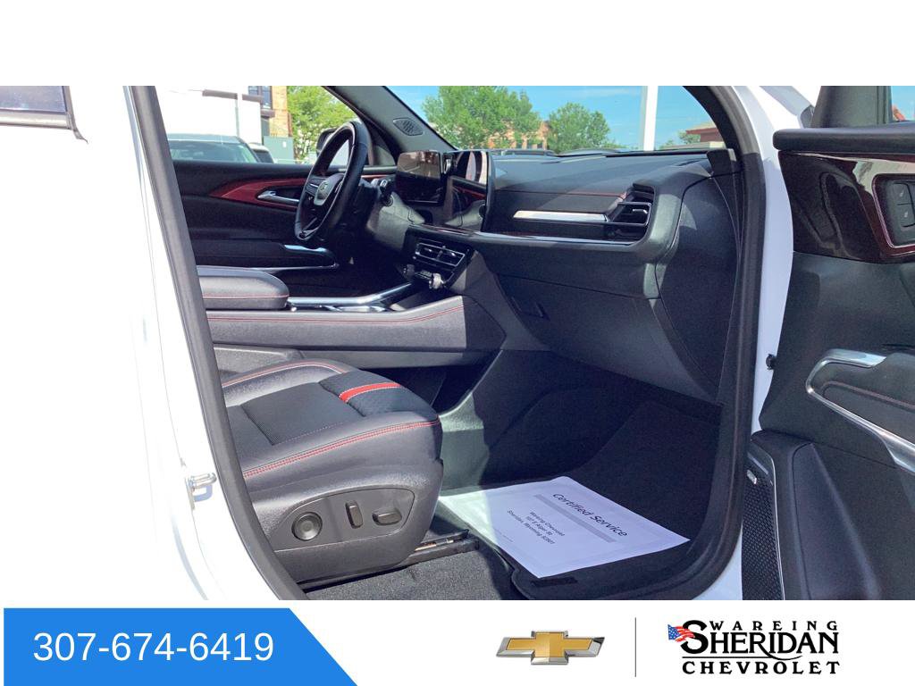 Used 2026 Chevrolet Traverse RS AWD/4WD image 32