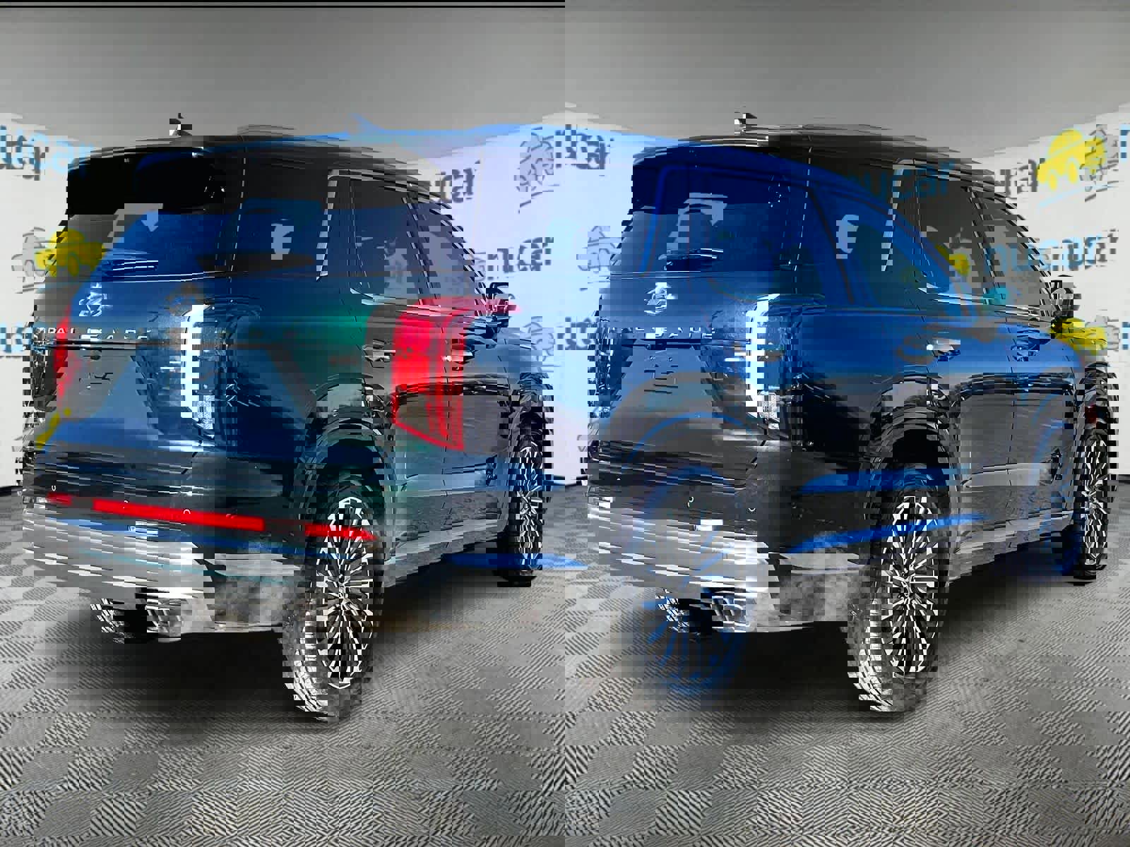 Used 2025 Hyundai Palisade Calligraphy image 6