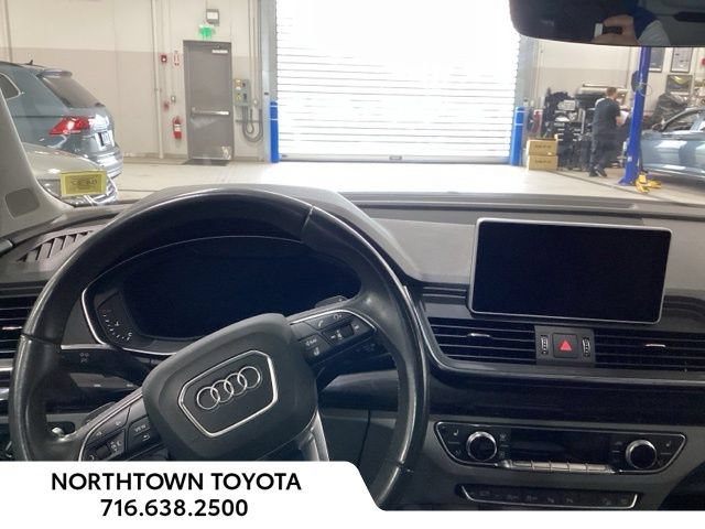 Used 2020 Audi Q5 Prestige AWD/4WD image 6