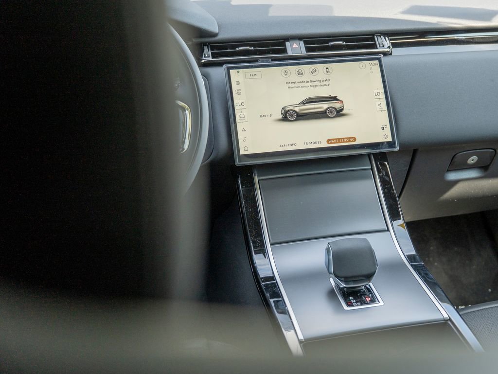 New 2026 Land Rover Range Rover Velar S image 20