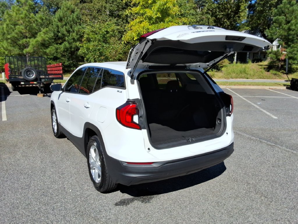 Used 2020 GMC Terrain SLE FWD image 15