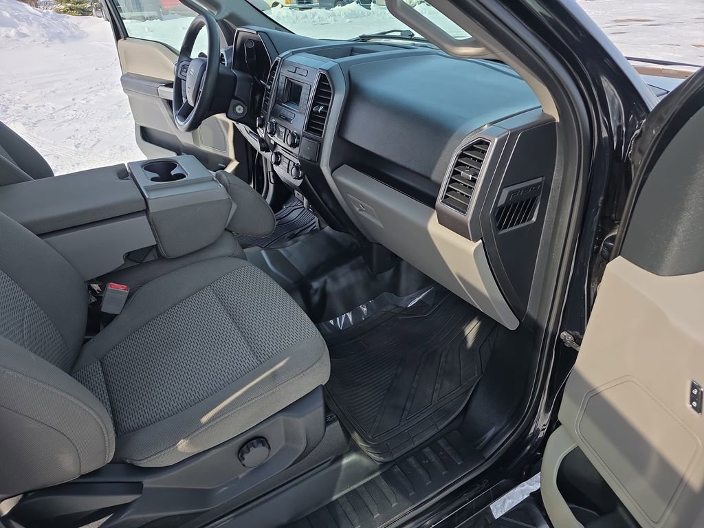 Used 2018 Ford F150 XLT w/ Trailer Tow Package image 10