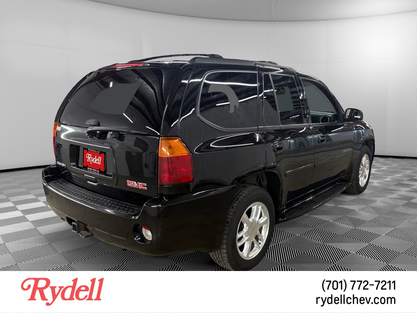 Used 2007 GMC Envoy Denali AWD/4WD image 5