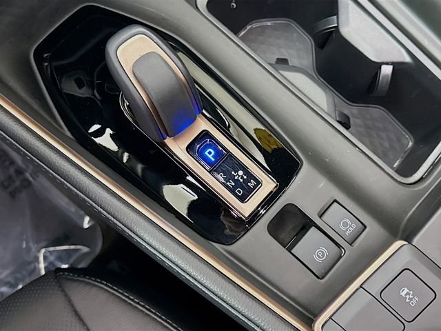 Used 2024 Toyota Grand Highlander AWD Hybrid image 17
