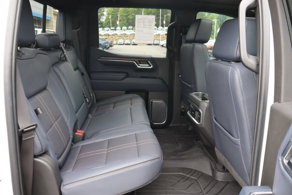 Used 2023 Chevrolet Silverado 1500 High Country w/ High Country Premium Package AWD/4WD image 20