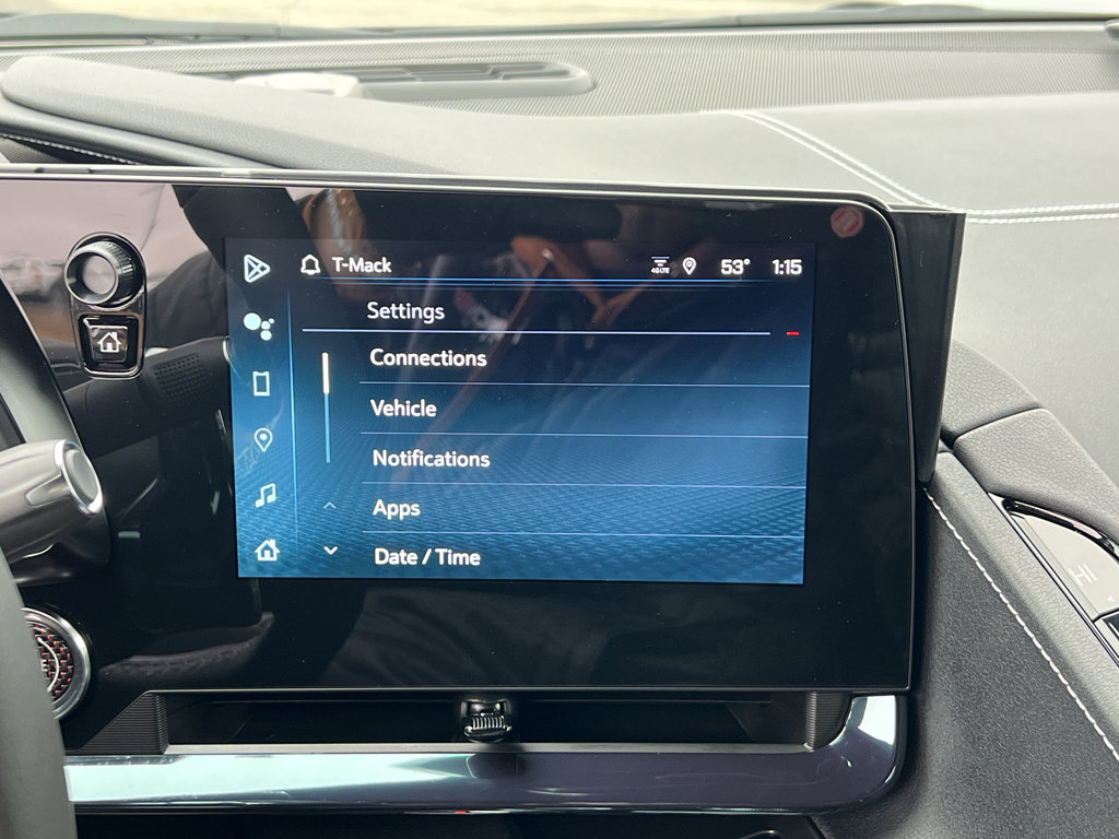 Used 2024 Chevrolet Corvette Stingray Preferred Cpe w/ Stealth Interior Trim Package image 27