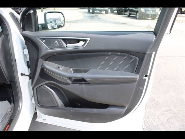 Used 2020 Ford Edge ST w/ Equipment Group 401A AWD/4WD image 23