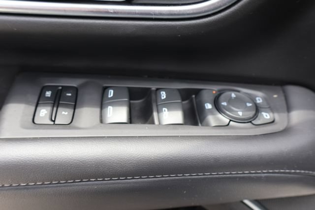 Used 2024 Chevrolet Suburban Z71 AWD/4WD image 15