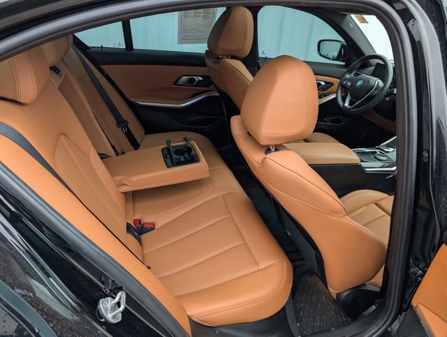 Used 2023 BMW 330e xDrive w/ Convenience Package image 28
