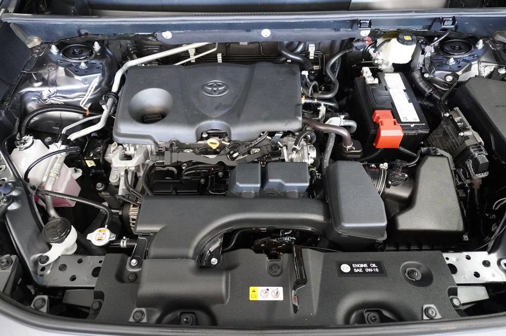 Certified 2022 Toyota RAV4 LE image 22