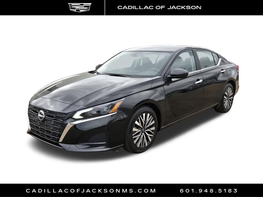 Used 2025 Nissan Altima 2.5 SV image 2