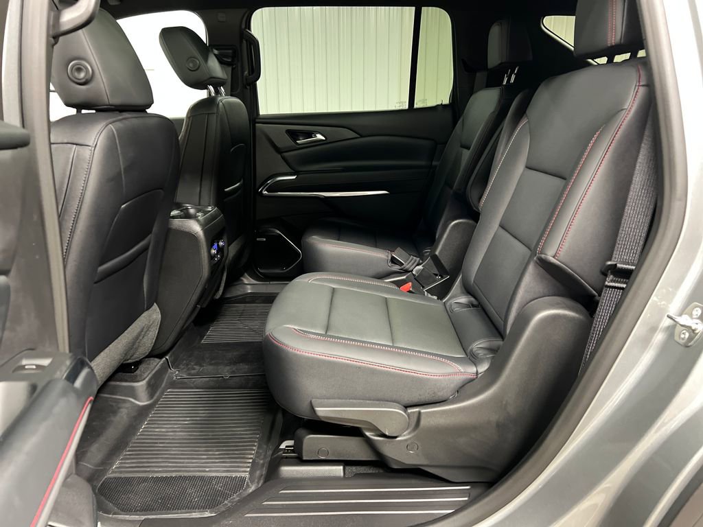 Used 2026 Chevrolet Traverse Z71 w/ Enhanced Driving Package AWD/4WD image 14