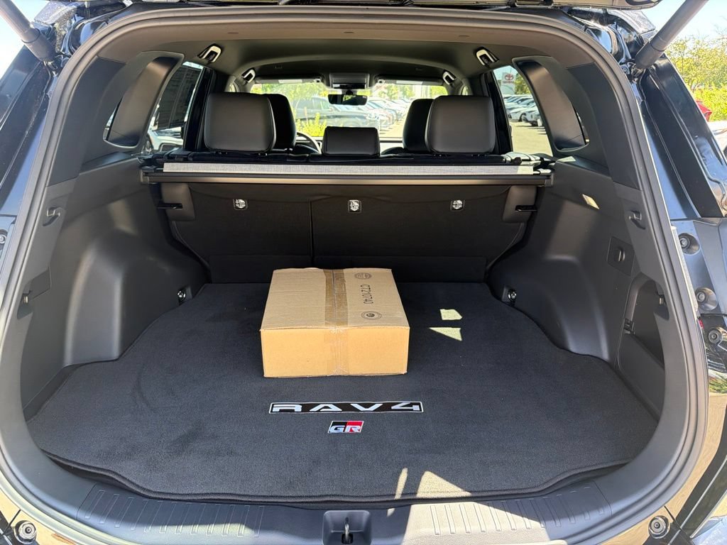 Used 2026 Toyota RAV4 AWD Plug-in Hybrid image 18
