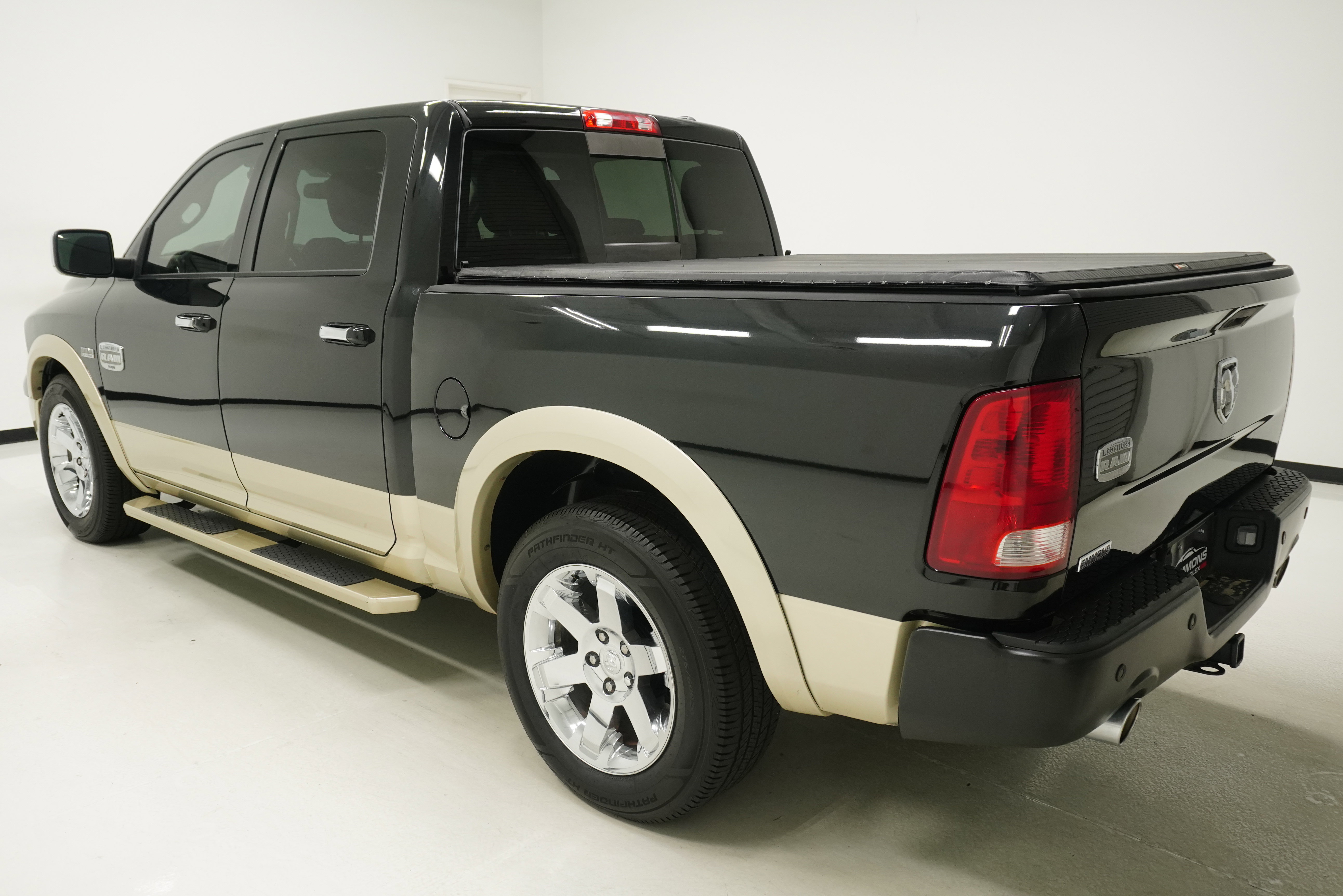 Used 2011 RAM 1500 Laramie Longhorn RWD image 5