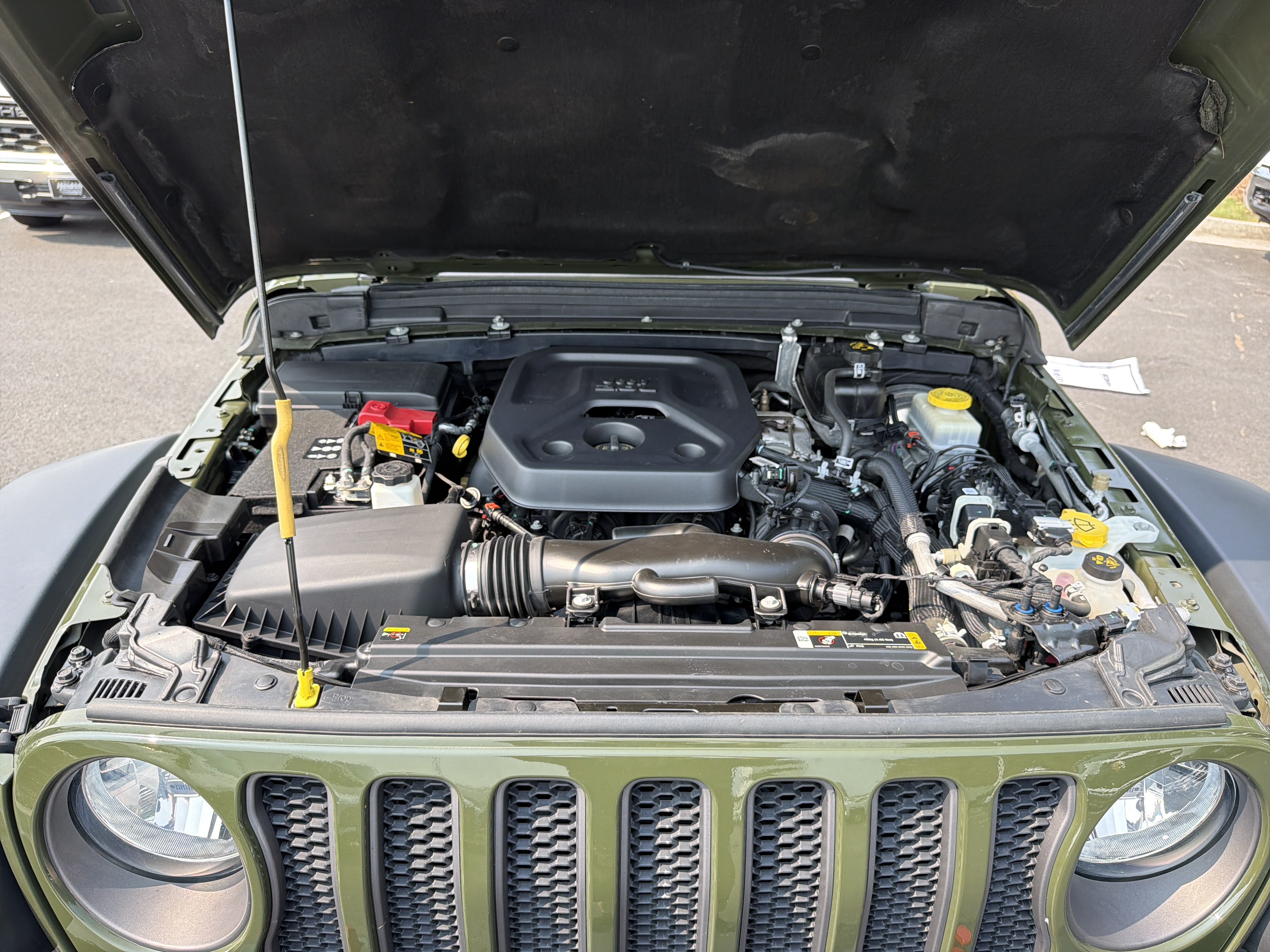 Used 2023 Jeep Wrangler Unlimited Rubicon AWD/4WD image 36