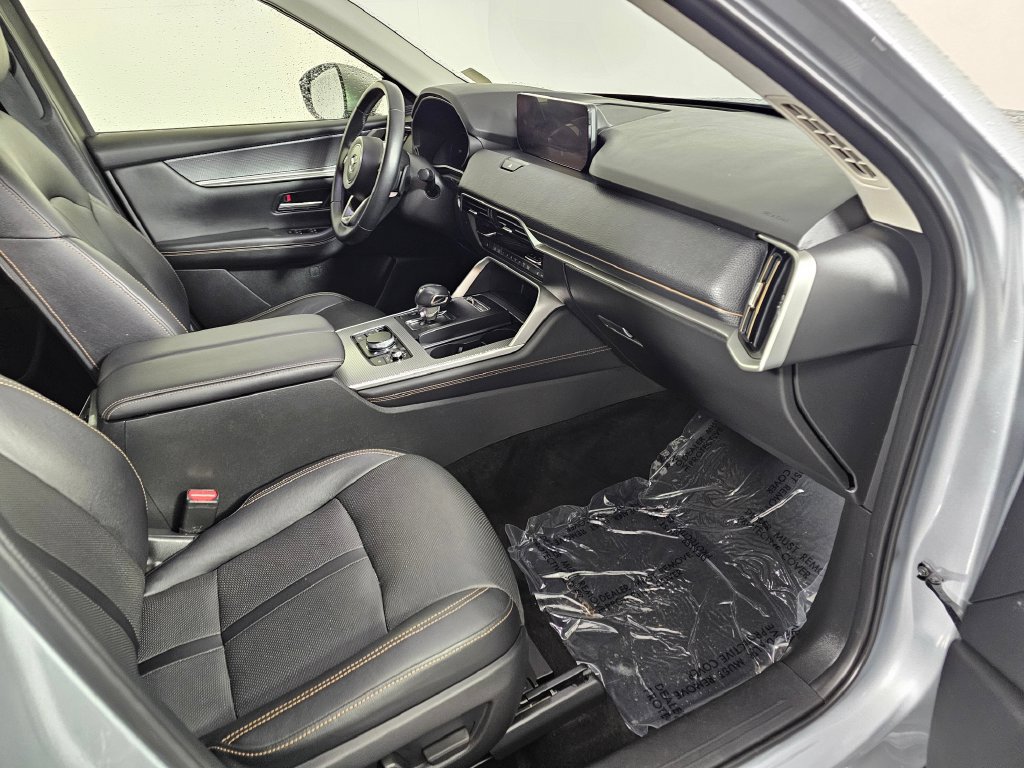 Used 2024 MAZDA CX-90 3.3 Turbo w/ Premium Package AWD/4WD image 11