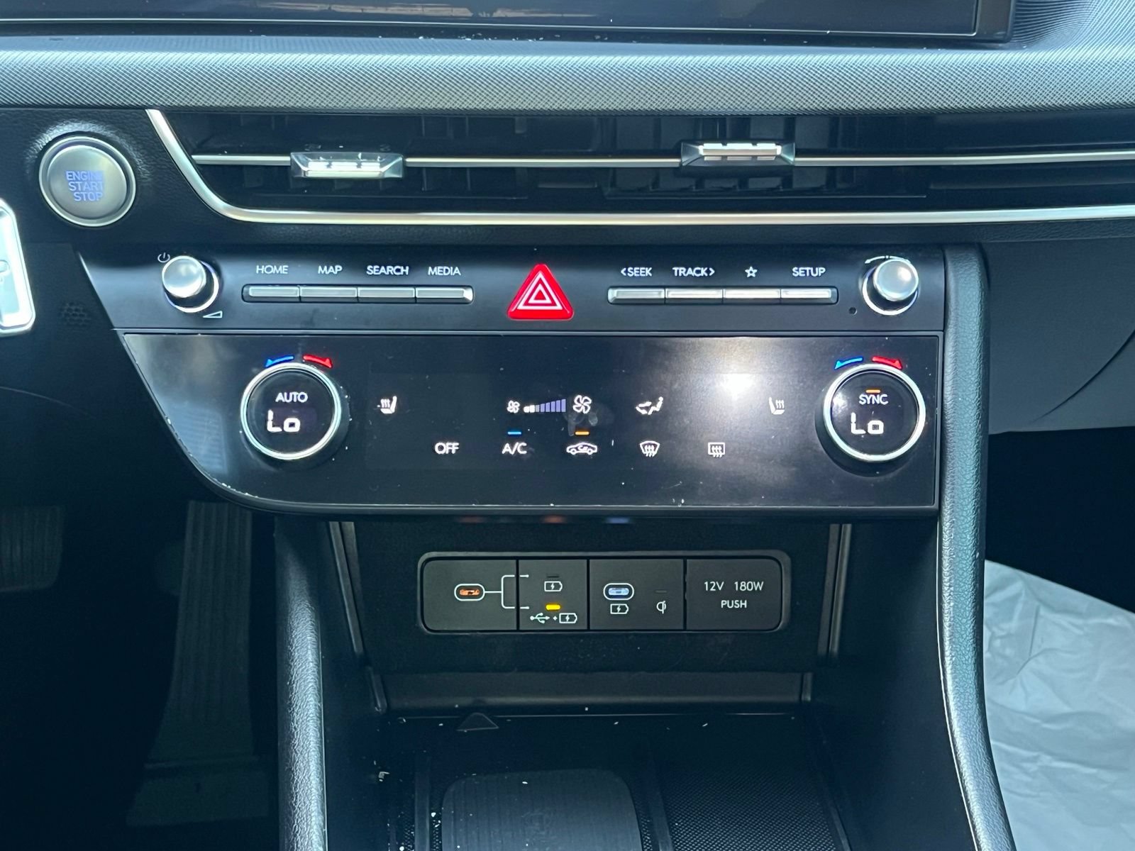Used 2025 Hyundai Sonata SEL FWD image 31