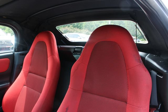 Used 2001 Toyota MR2 RWD image 12