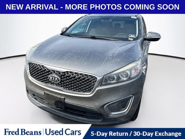 Used 2016 Kia Sorento LX w/ LX Convenience Package image 1