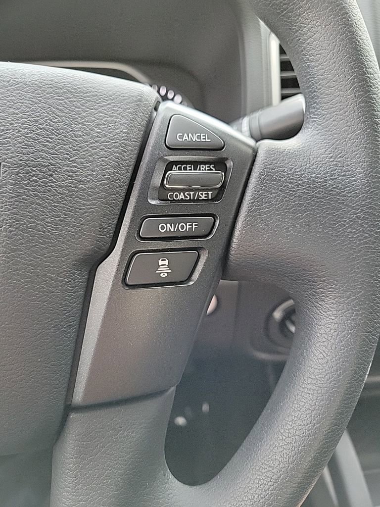 Certified 2022 Nissan Frontier SV w/ Technology Package image 28