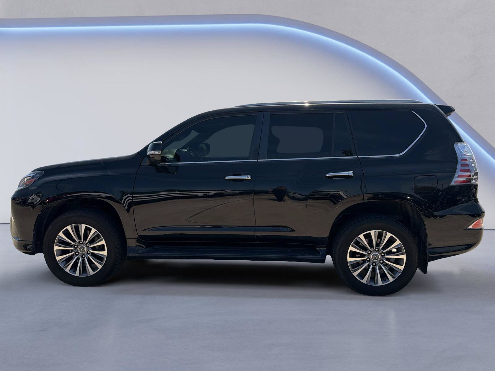 Used 2020 Lexus GX 460 Luxury w/ Accessory Package AWD/4WD image 9