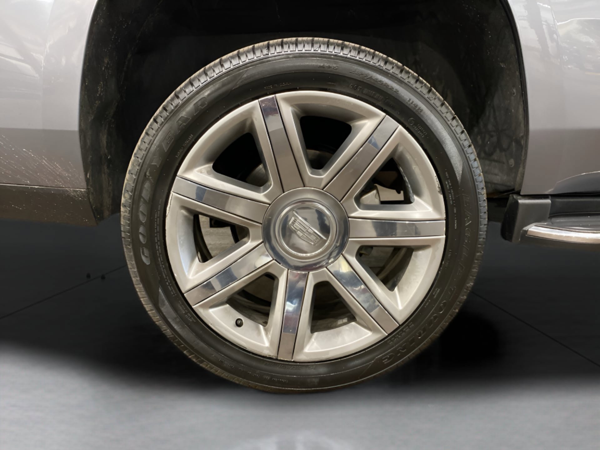 Used 2020 Cadillac Escalade Luxury RWD image 39