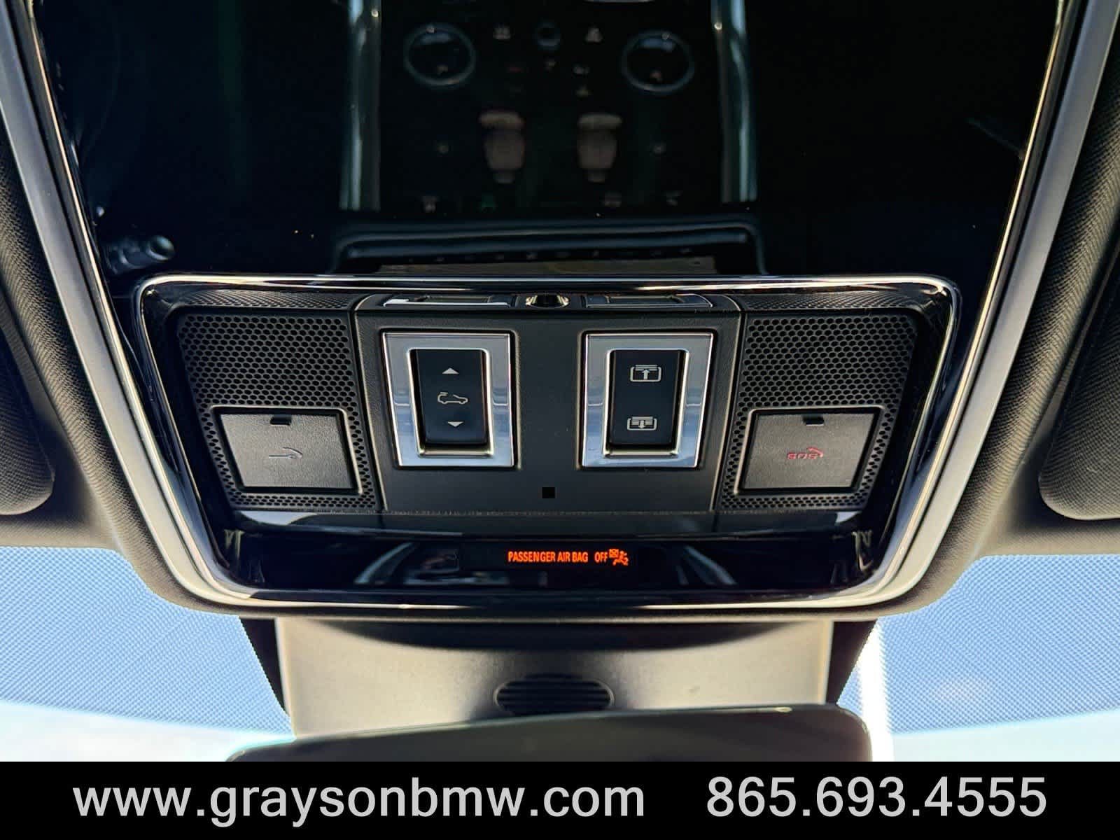 Used 2019 Land Rover Range Rover Sport Supercharged AWD/4WD image 26