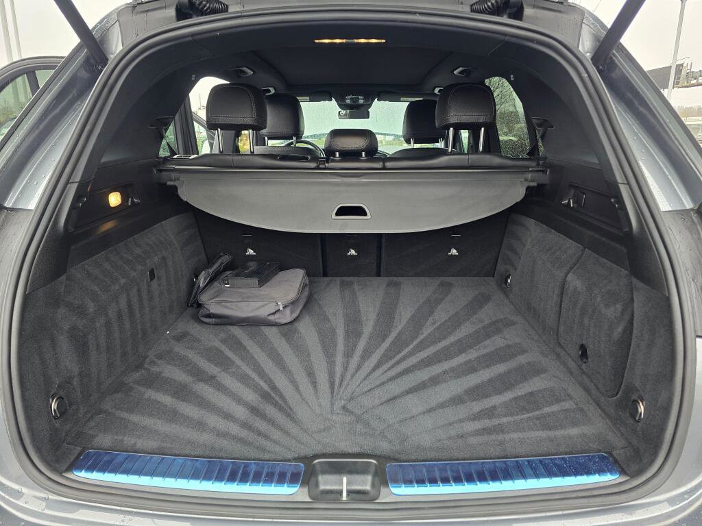 Used 2025 Mercedes-Benz GLE 450e 4MATIC image 11