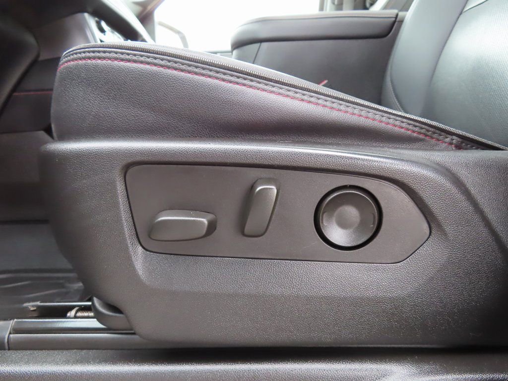 Certified 2023 Chevrolet Suburban RST w/ Luxury Package image 8