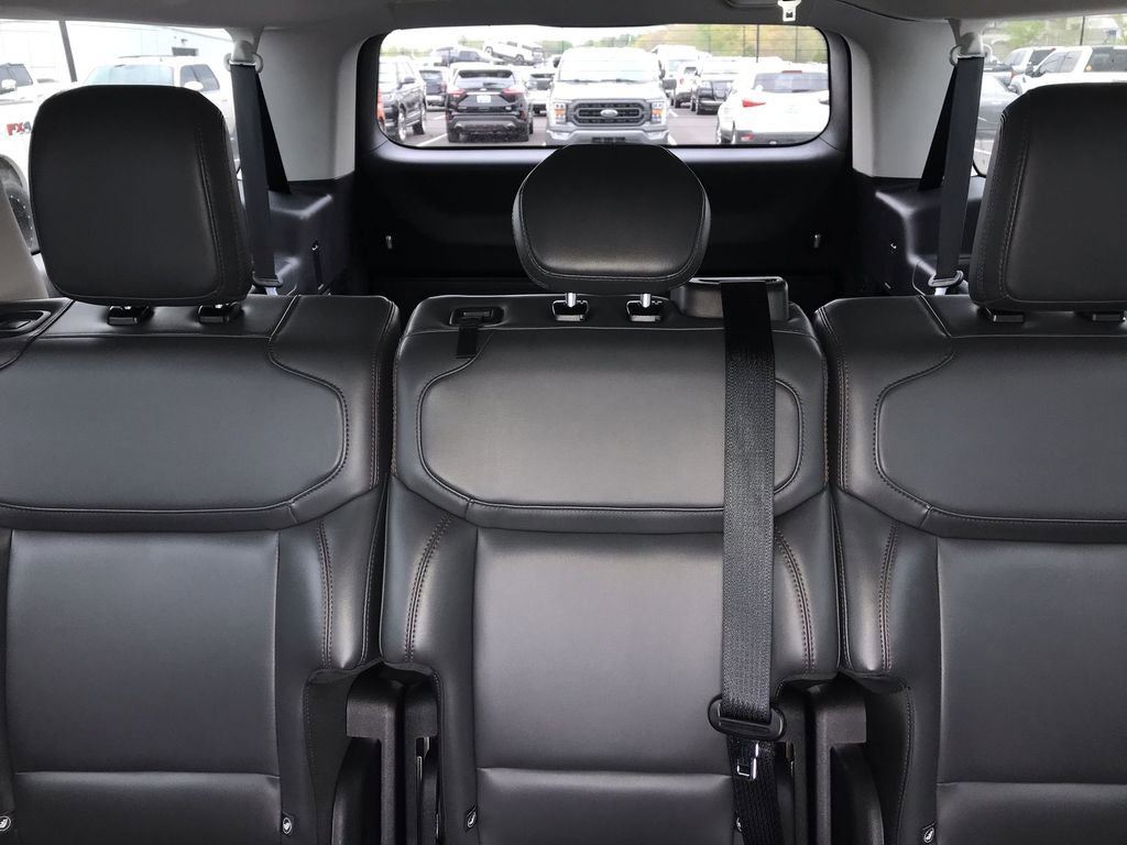 Used 2025 Ford Expedition Max Active AWD/4WD image 24