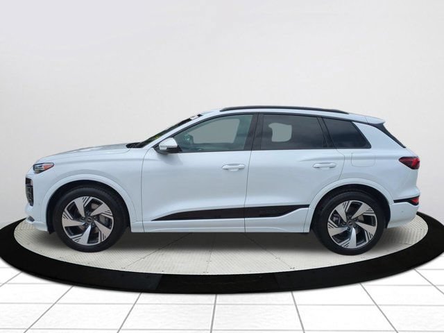 Used 2025 Audi Q6 e-tron Prestige AWD/4WD image 6