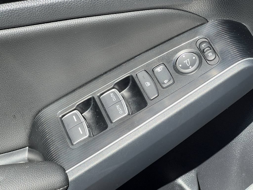 Used 2024 Honda Civic Touring image 9
