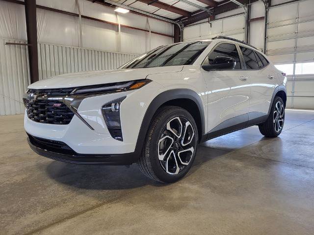 New 2026 Chevrolet Trax RS w/ Sunroof Package image 3