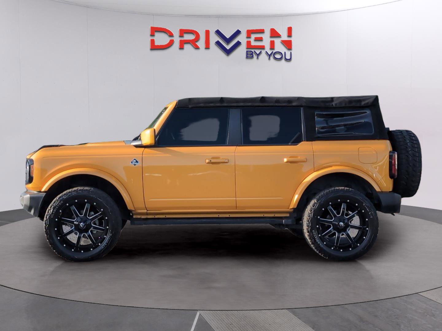 Used 2021 Ford Bronco Outer Banks AWD/4WD image 2