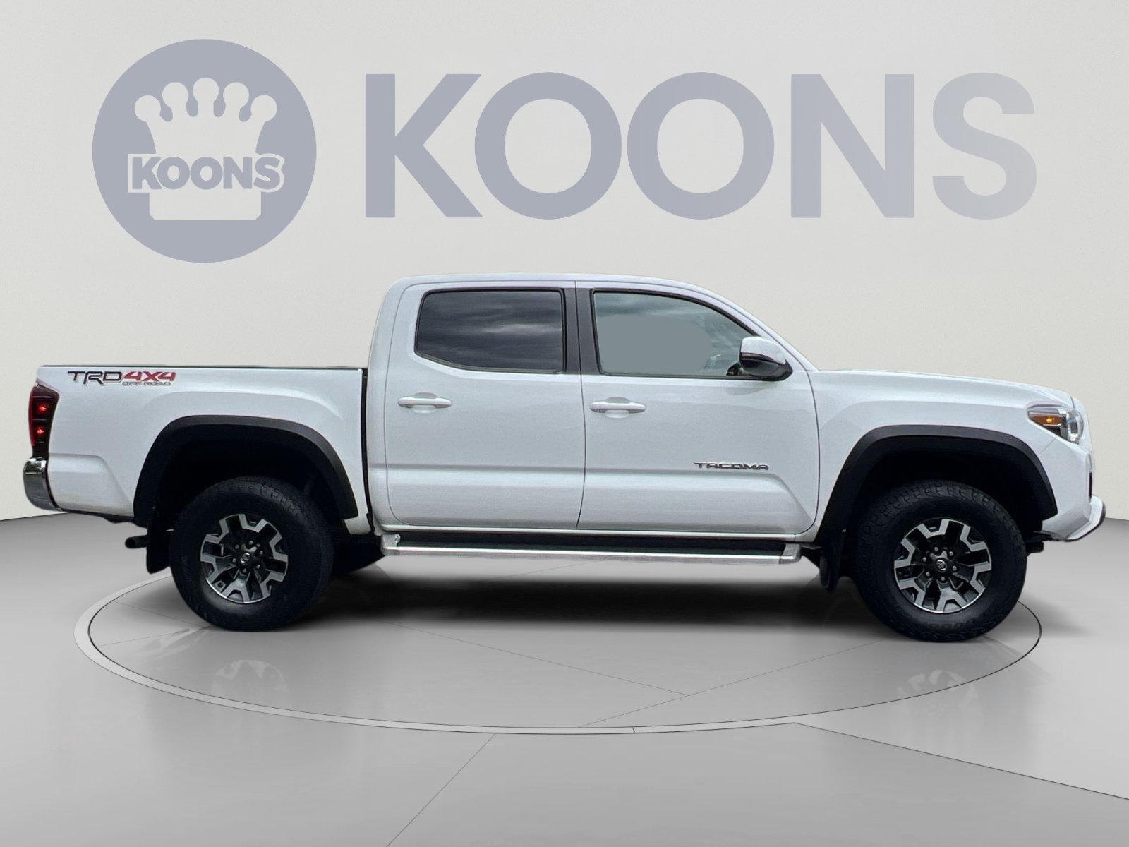 Used 2019 Toyota Tacoma TRD Off-Road AWD/4WD image 10