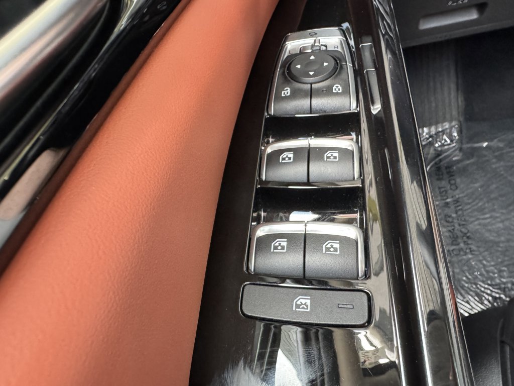 Used 2024 Kia Carnival SX Prestige FWD image 32