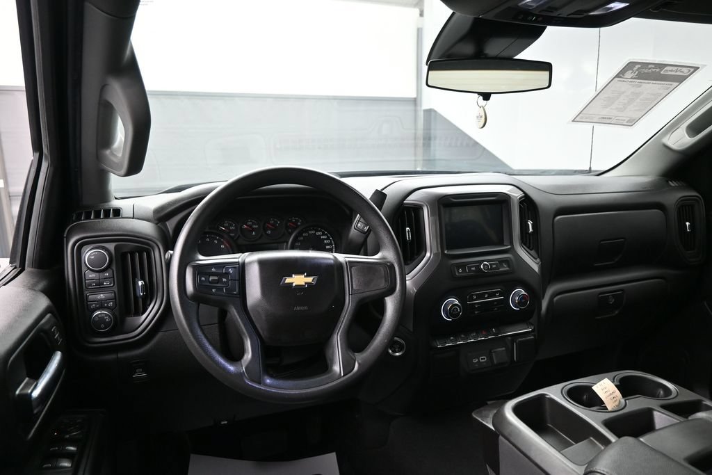 Used 2022 Chevrolet Silverado 1500 Custom AWD/4WD image 24