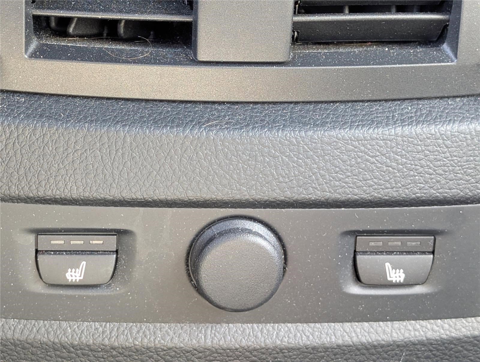 Used 2016 BMW 340i xDrive Sedan image 15