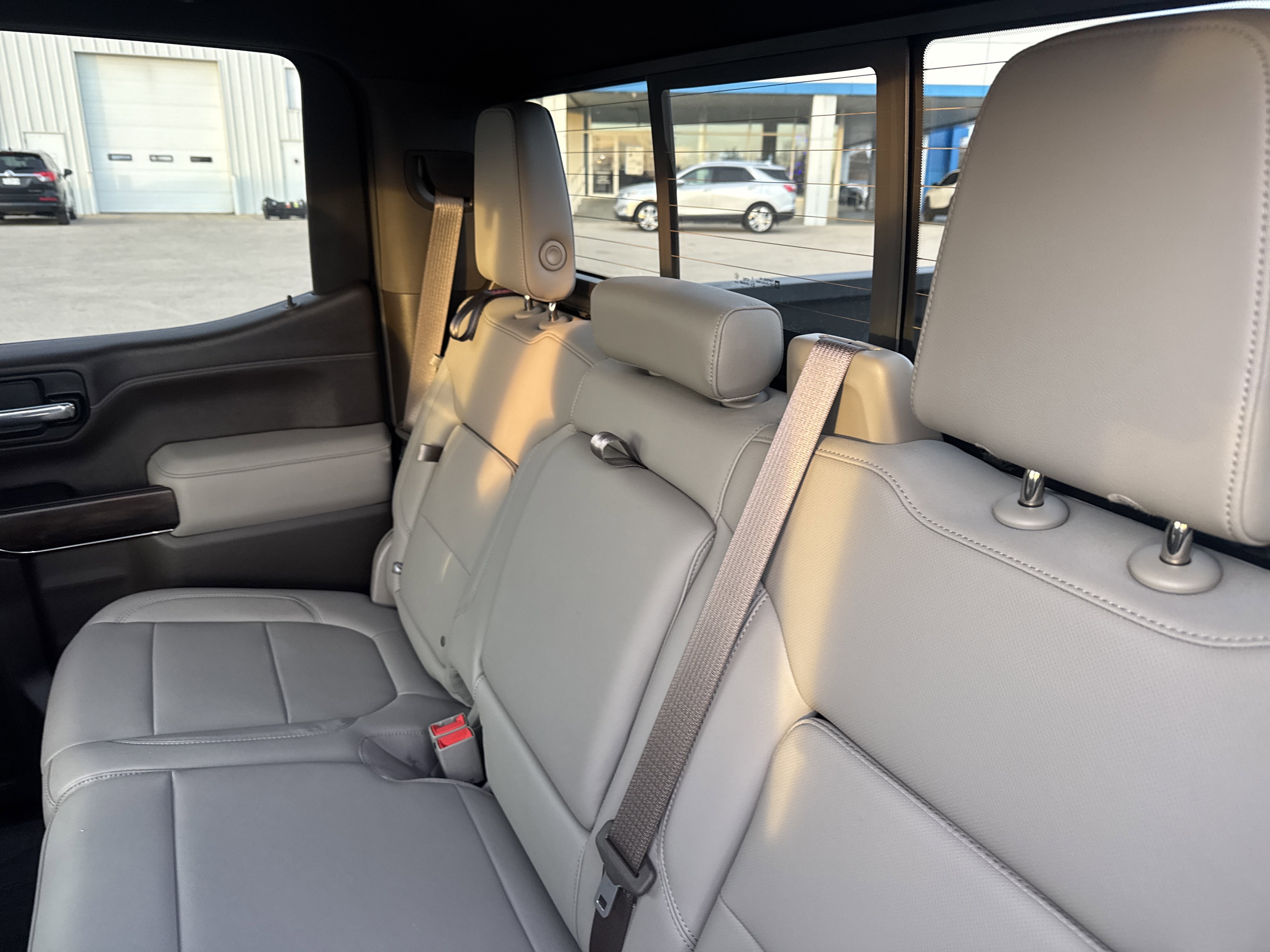 Used 2021 GMC Sierra 1500 SLT image 12