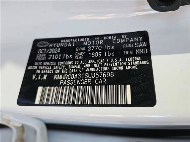 Certified 2025 Hyundai Venue SEL FWD image 22