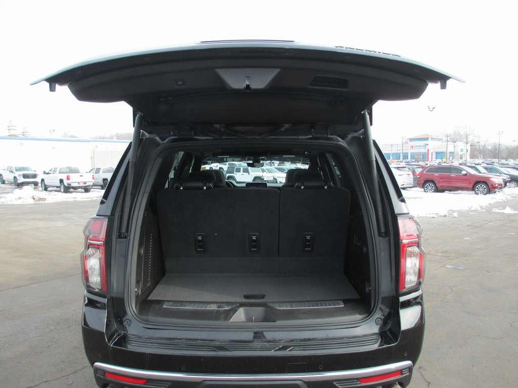 Used 2021 Chevrolet Tahoe Premier w/ Premium Package image 6
