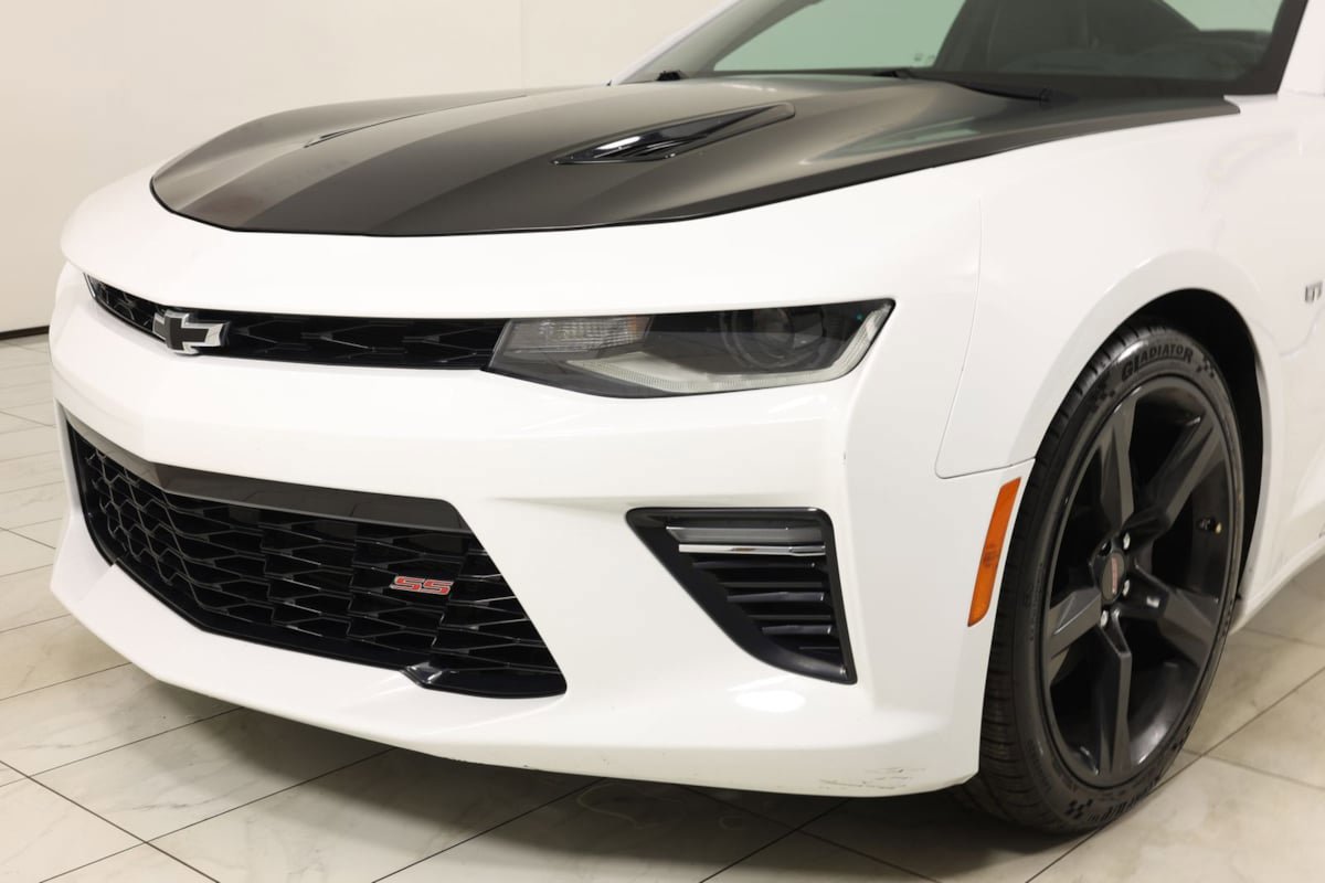 Used 2016 Chevrolet Camaro SS RWD image 44