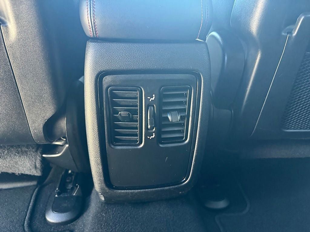 Used 2023 Dodge Durango GT RWD image 16