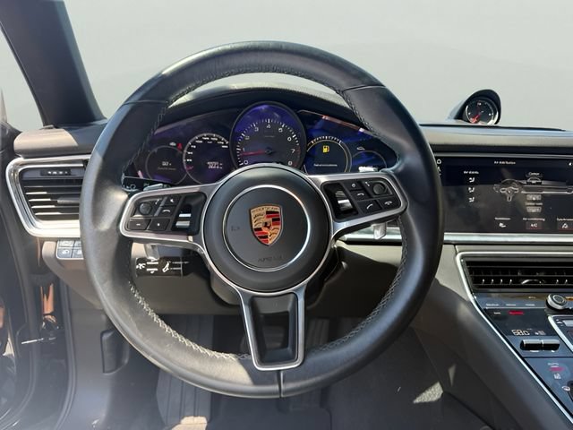 Used 2018 Porsche Panamera 4 AWD/4WD image 15
