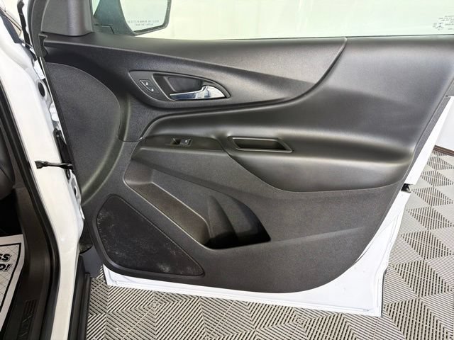 Used 2020 Chevrolet Equinox LT FWD image 27