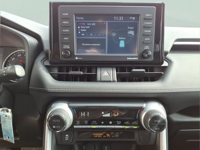 Used 2021 Toyota RAV4 LE image 18