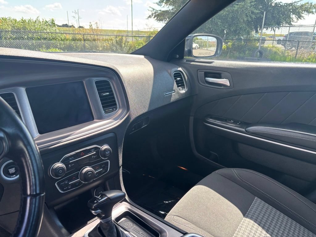 Used 2023 Dodge Charger SXT RWD image 10
